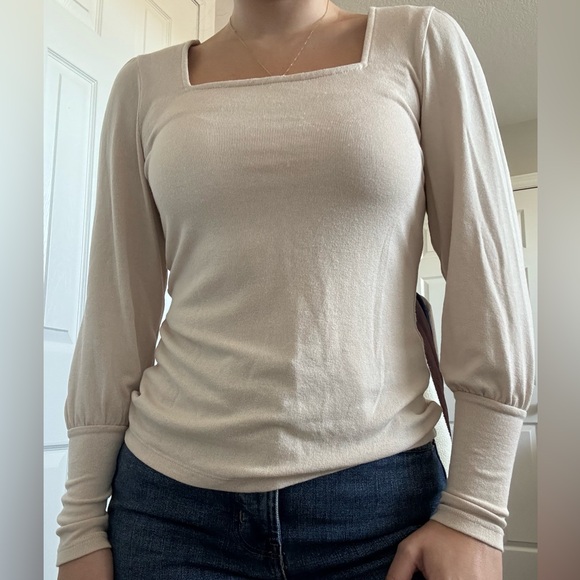 Square Neck Puff Sleeve Top - Picture 2 of 8